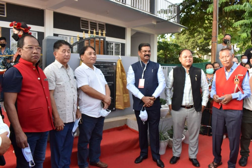 Union Minister Kapil Moreshwar Patil with Minister RD, Metsubo Jamir and others after unveiling the monolith of Thahekhu Village Council Hall cum Multipurpose building on October 28. (DIPR Photo)